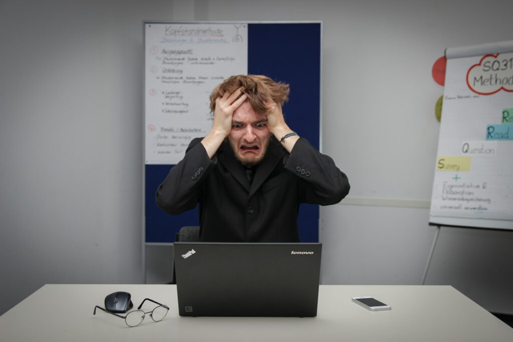 Frustrated-Computer-User-Featured