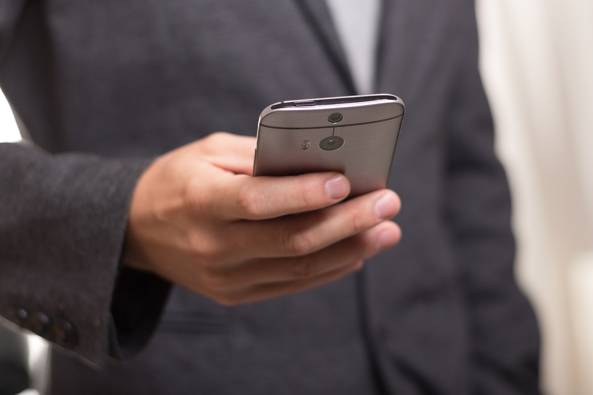 SMS-Phishing-Featured