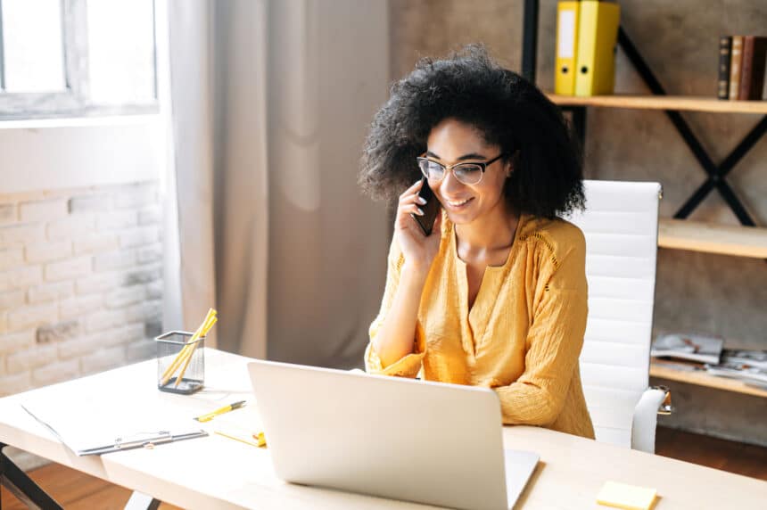 an-african-american-young-woman-in-modern-office